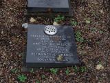 image of grave number 913728